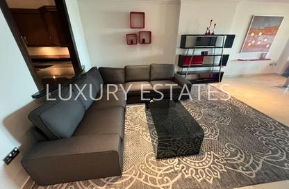 Apartment - 1 Bedroom - 2 Bathrooms for rent in East Porto Drive - Porto Arabia - The Pearl Island - Doha