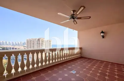 Apartment - 2 Bedrooms - 3 Bathrooms for rent in West Porto Drive - Porto Arabia - The Pearl Island - Doha
