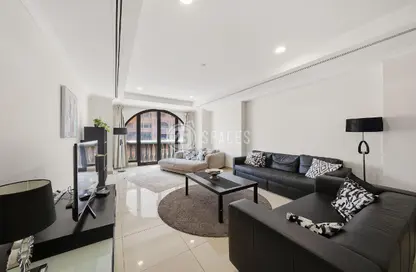 Apartment - 1 Bedroom - 2 Bathrooms for rent in East Porto Drive - Porto Arabia - The Pearl Island - Doha Apartment - 1 Bedroom - 2 Bathrooms for rent in East Porto Drive - Porto Arabia - The Pearl Island - Doha