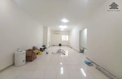 Apartment - 2 Bedrooms - 2 Bathrooms for rent in Muntazah 70 - Al Muntazah - Doha