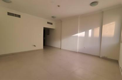 Apartment - 2 Bedrooms - 2 Bathrooms for rent in Al Sadd Road - Al Sadd - Doha