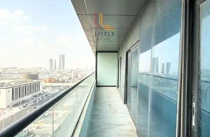 Apartment - 2 Bedrooms - 4 Bathrooms for rent in Marina Tower 02 - Marina District - Lusail