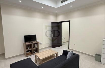 Apartment - Studio - 1 for rent in Al Duhail - Al Duhail - Doha Apartment - Studio - 1 for rent in Al Duhail - Al Duhail - Doha