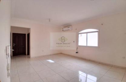 Apartment - 2 Bedrooms - 2 Bathrooms for rent in Muntazah 7 - Al Muntazah - Doha
