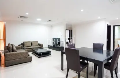 Apartment - 2 Bedrooms - 2 Bathrooms for rent in Corniche Road - Corniche Road - Doha