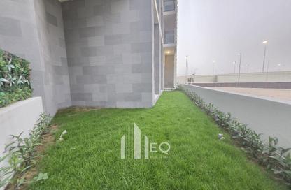Apartment - 2 Bedrooms - 3 Bathrooms for rent in Boulevard View - Yasmeen City - Lusail