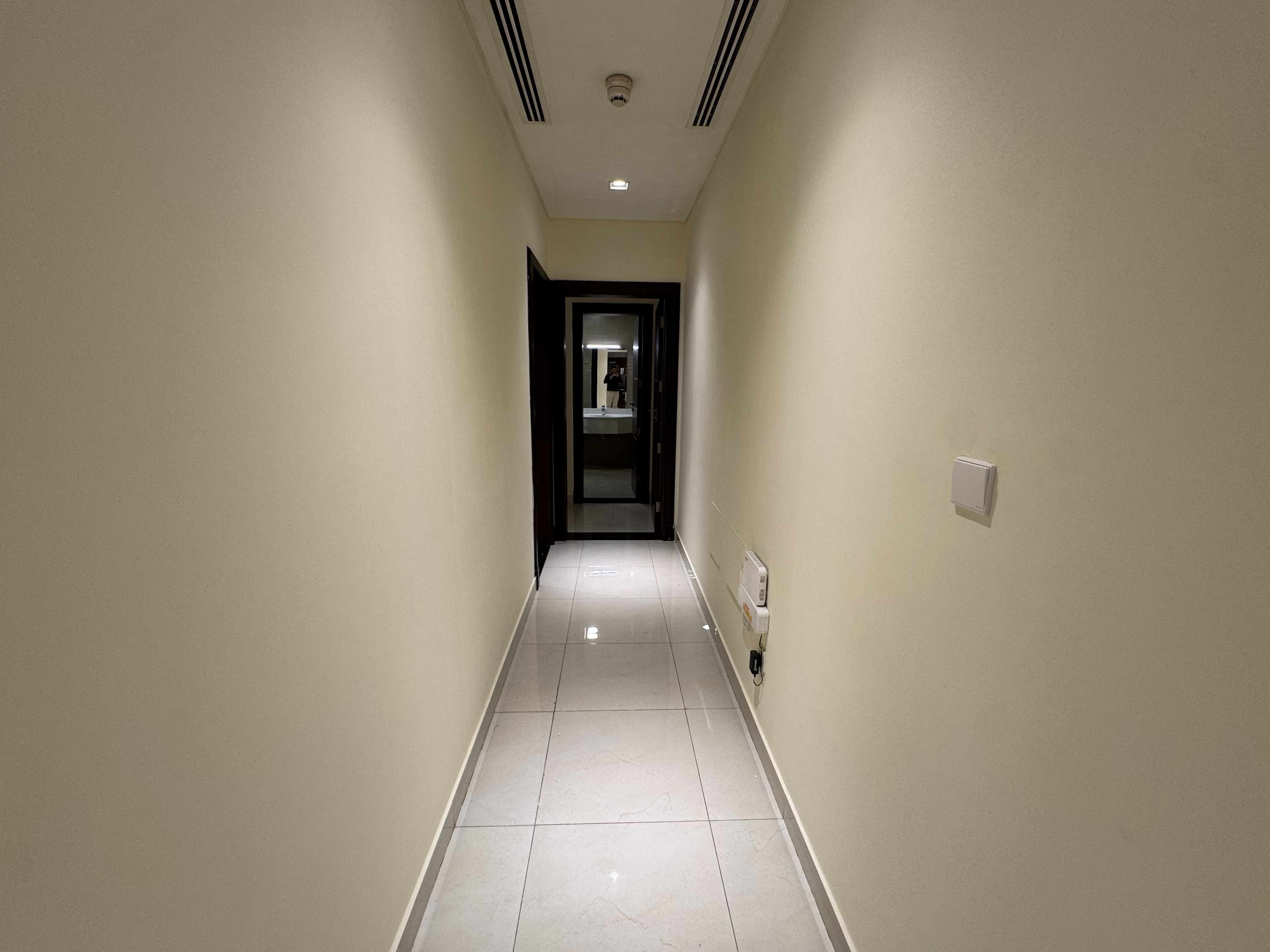 BRAND NEW 3BEDROOM FULLY FURNISHED BIG SIZE thumbnail 7
