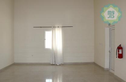 Warehouse - Studio - 6 for rent in East Industrial Street - Birkat Al Awamer - Al Wakra