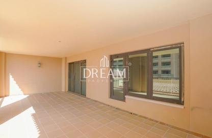 Apartment - 1 Bedroom - 2 Bathrooms for sale in Marina Gate - Porto Arabia - The Pearl Island - Doha