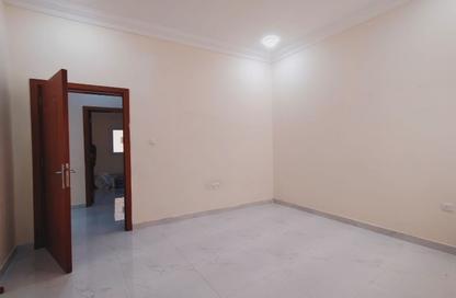 Apartment - 2 Bedrooms - 2 Bathrooms for rent in Fereej Kulaib - Doha