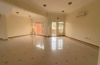 Villa - 3 Bedrooms - 5 Bathrooms for rent in Legtaifiya Lagoon - West Bay - Doha