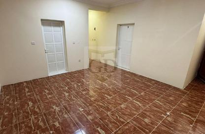 Apartment - 2 Bedrooms - 2 Bathrooms for rent in Fereej Bin Omran - Doha