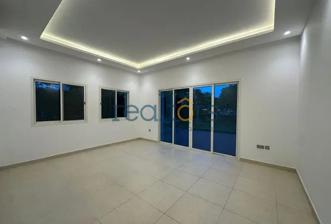 63311182 - Property Image 3