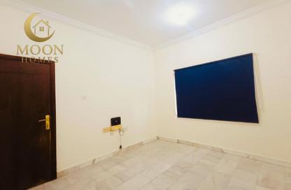 Apartment - 1 - 1 for rent in Umm Ghwailina Comm - Umm Ghuwalina - Umm Ghuwailina - Doha