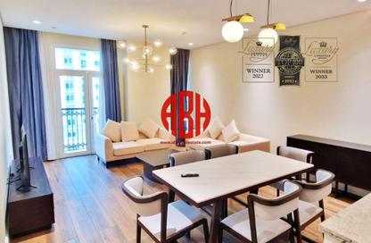 Apartment - 1 Bedroom - 2 Bathrooms for rent in Floresta Gardens - Floresta Gardens - The Pearl Island - Doha
