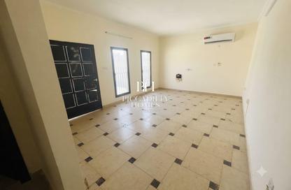 Villa - 4 Bedrooms - 2 Bathrooms for rent in Al Sakhama - Doha