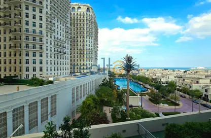 شقة - 2 غرف نوم - 3 حمامات للايجار في حدائق فلورستا - حدائق فلورستا - جزيرة اللؤلؤة - الدوحة