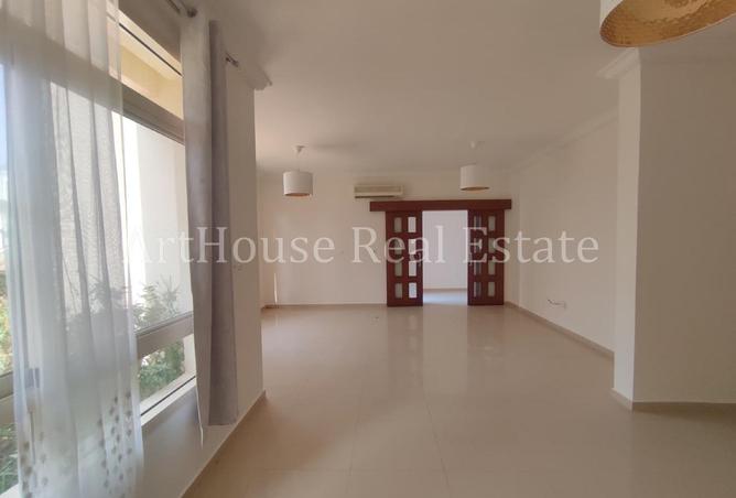 52452100 - Property Image 3