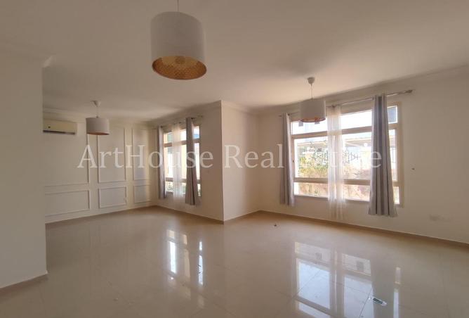 52452100 - Property Main Image