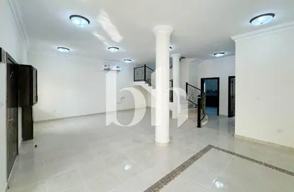 Villa - 5 Bedrooms - 3 Bathrooms for rent in Ain Khaled Villas - Ain Khaled - Doha