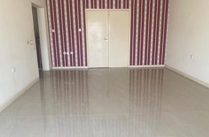 Apartment - 4 Bedrooms - 3 Bathrooms for rent in Al Luqta - Al Luqta - Doha