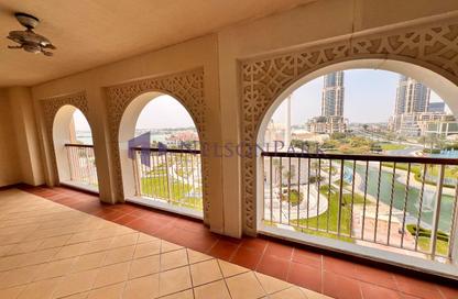 Apartment - 1 Bedroom - 2 Bathrooms for sale in West Porto Drive - Porto Arabia - The Pearl Island - Doha