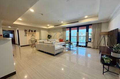 Apartment - 2 Bedrooms - 3 Bathrooms for rent in West Porto Drive - Porto Arabia - The Pearl Island - Doha