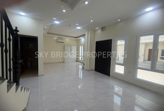 61731095 - Property Image 3