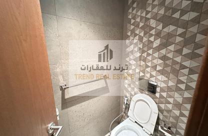 Apartment - 1 Bedroom - 2 Bathrooms for rent in New Doha - Doha