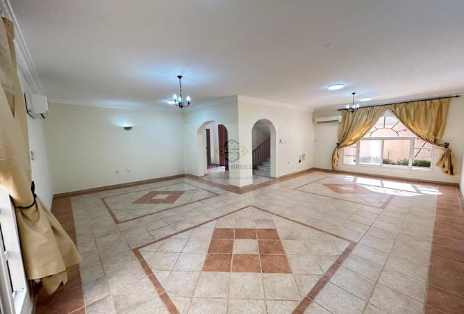 52908989 - Property Image 2