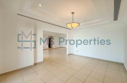 Apartment - 2 Bedrooms - 3 Bathrooms for sale in East Porto Drive - Porto Arabia - The Pearl Island - Doha Apartment - 2 Bedrooms - 3 Bathrooms for sale in East Porto Drive - Porto Arabia - The Pearl Island - Doha