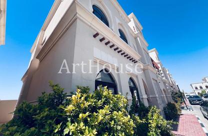 Villa - 4 Bedrooms - 5 Bathrooms for rent in Al Luqta - Al Luqta - Doha
