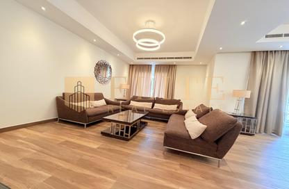 Apartment - 3 Bedrooms - 4 Bathrooms for rent in Les Maisons Blanches - Lusail