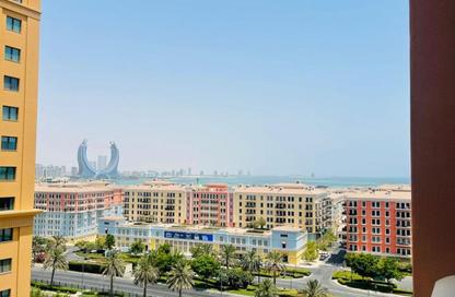 Apartment - 1 Bedroom - 2 Bathrooms for sale in Tower 14 - Porto Arabia - The Pearl Island - Doha