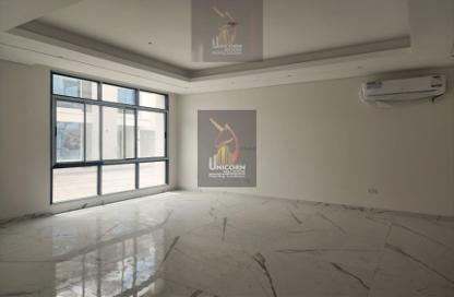 Compound - 6 Bedrooms - 6 Bathrooms for rent in Ammar Bin Yasser Street - Al Aziziyah - Doha Compound - 6 Bedrooms - 6 Bathrooms for rent in Ammar Bin Yasser Street - Al Aziziyah - Doha