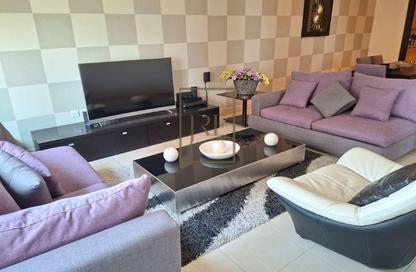 Apartment - 2 Bedrooms - 2 Bathrooms for rent in Tower 10 - Porto Arabia - The Pearl Island - Doha