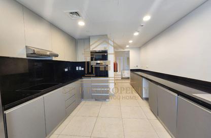 Apartment - 3 Bedrooms - 5 Bathrooms for rent in The Garden - Floresta Gardens - The Pearl Island - Doha Apartment - 3 Bedrooms - 5 Bathrooms for rent in The Garden - Floresta Gardens - The Pearl Island - Doha