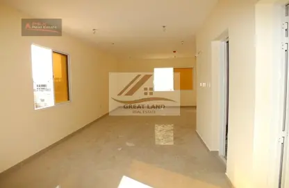 Apartment - Studio - 1 Bathroom for rent in Birkat Al Awamer - Al Wakra