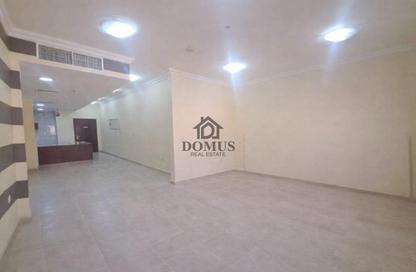 Apartment - 3 Bedrooms - 3 Bathrooms for rent in Al Zubair Bakkar Street - Al Sadd - Doha