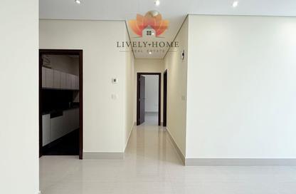 Apartment - 2 - 2 for rent in Marina Residences 195 - Marina District - Lusail