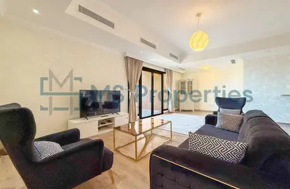 Apartment - 2 Bedrooms - 3 Bathrooms for rent in West Porto Drive - Porto Arabia - The Pearl Island - Doha