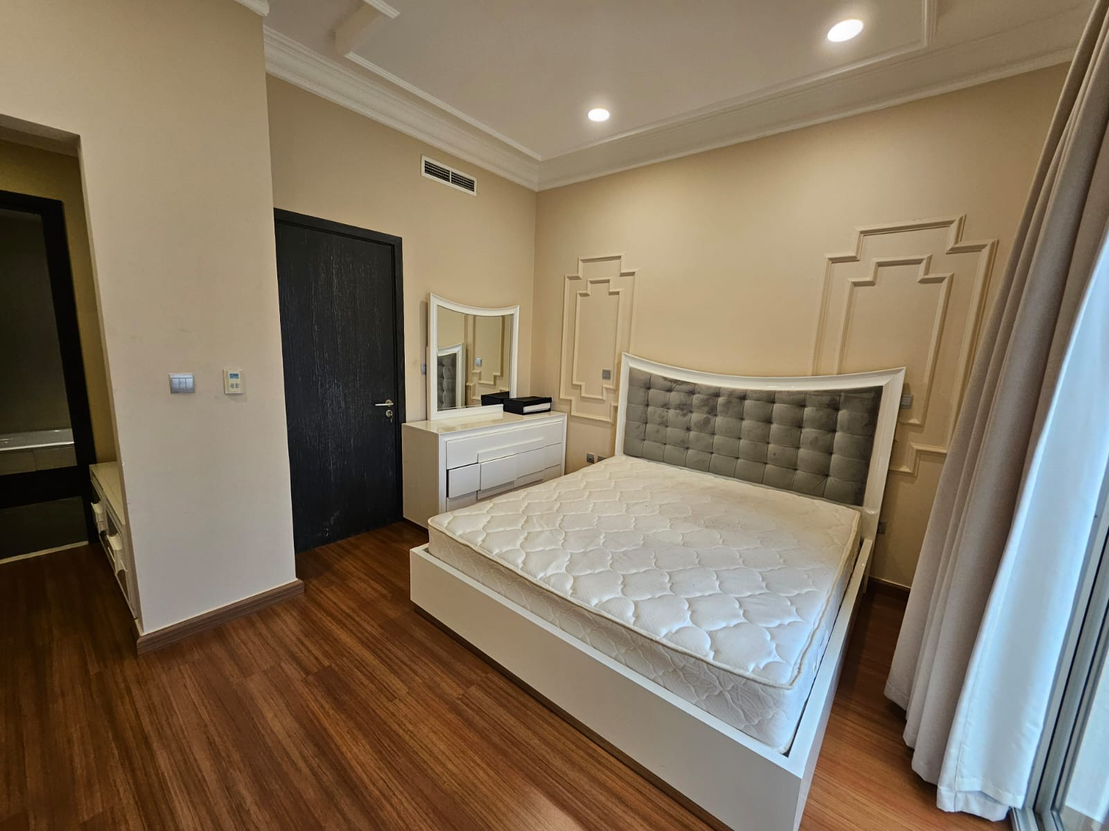 ELEGANT 2BHK FF SEE VEIW UPGRADED APARTMENT thumbnail 16