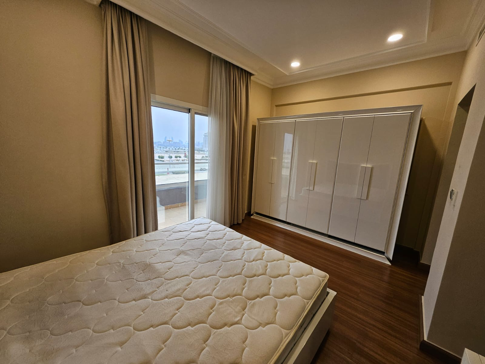 ELEGANT 2BHK FF SEE VEIW UPGRADED APARTMENT thumbnail 17
