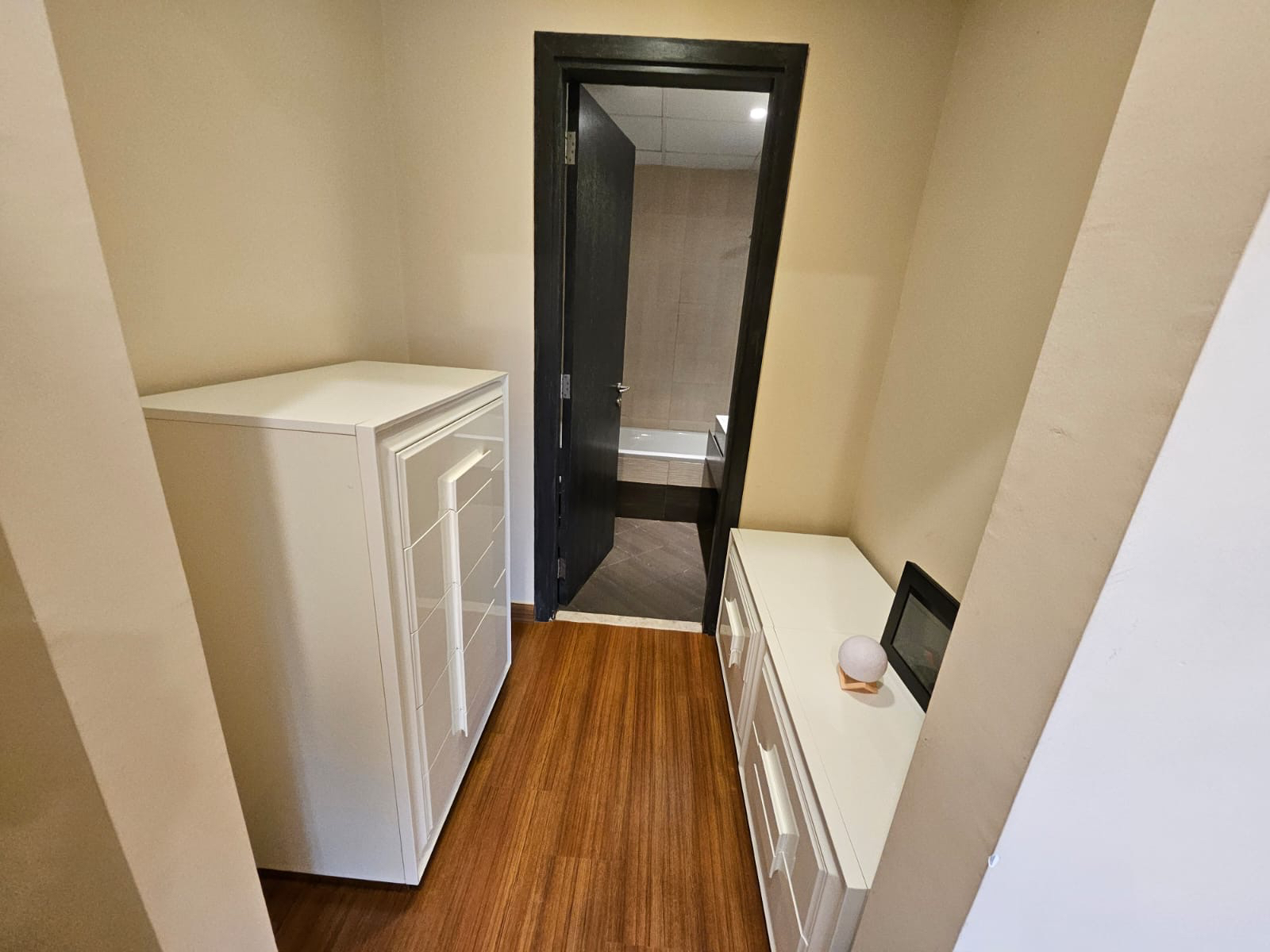 ELEGANT 2BHK FF SEE VEIW UPGRADED APARTMENT thumbnail 15