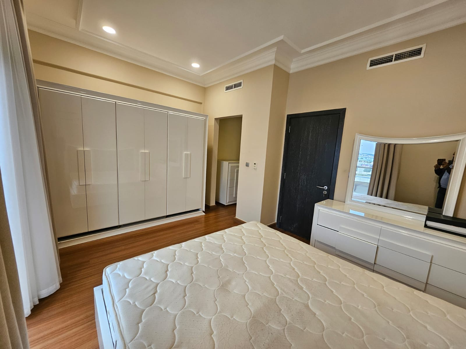 ELEGANT 2BHK FF SEE VEIW UPGRADED APARTMENT thumbnail 11