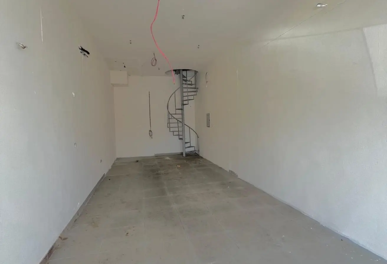 63529018 - Property Main Image