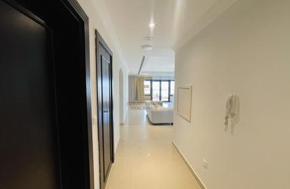 Apartment - 2 Bedrooms - 3 Bathrooms for rent in Porto Arabia - The Pearl Island - Doha