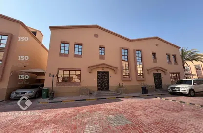 Compound - 3 Bedrooms - 3 Bathrooms for rent in Al Maamoura - Al Maamoura - Doha