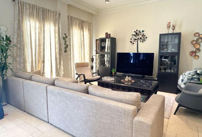 1008743 - Property Image 2