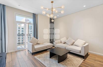 Apartment - 1 Bedroom - 2 Bathrooms for rent in Floresta Gardens - Floresta Gardens - The Pearl Island - Doha